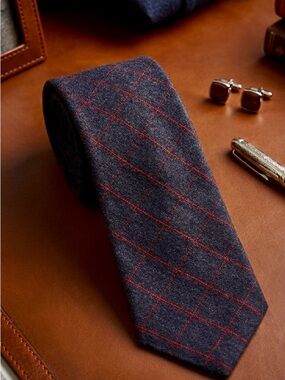 Daniel Cremieux Signature Collection Wool Silk Tie Windowpane Plaid Handmade USA